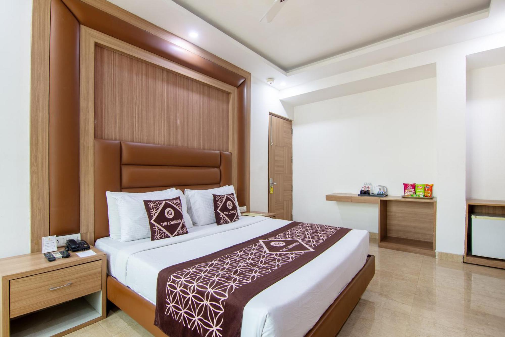 Hotel Lohmod At National Highway 8 - Free Airport Transffer نيودلهي المظهر الخارجي الصورة