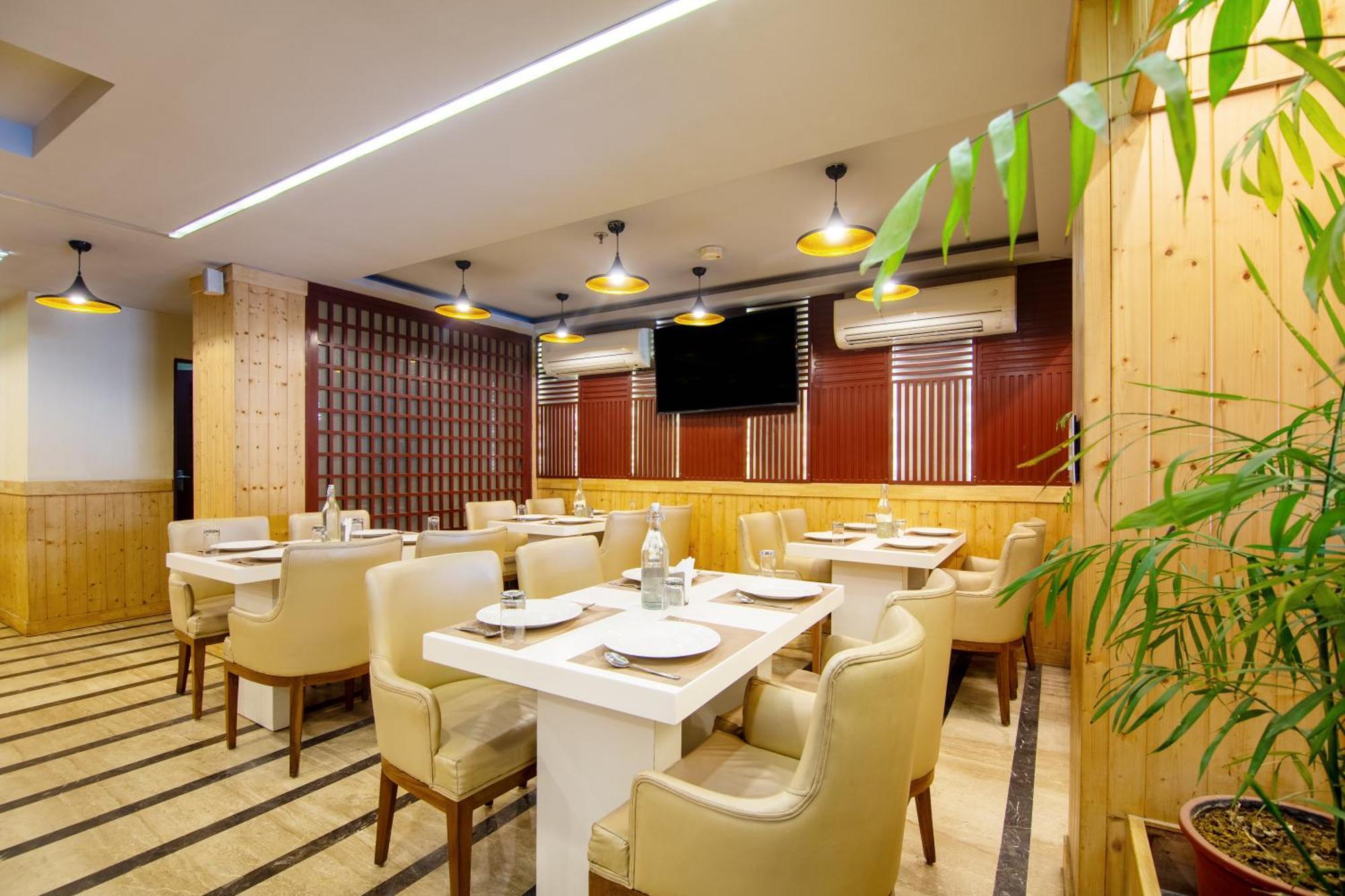 Hotel Lohmod At National Highway 8 - Free Airport Transffer نيودلهي المظهر الخارجي الصورة