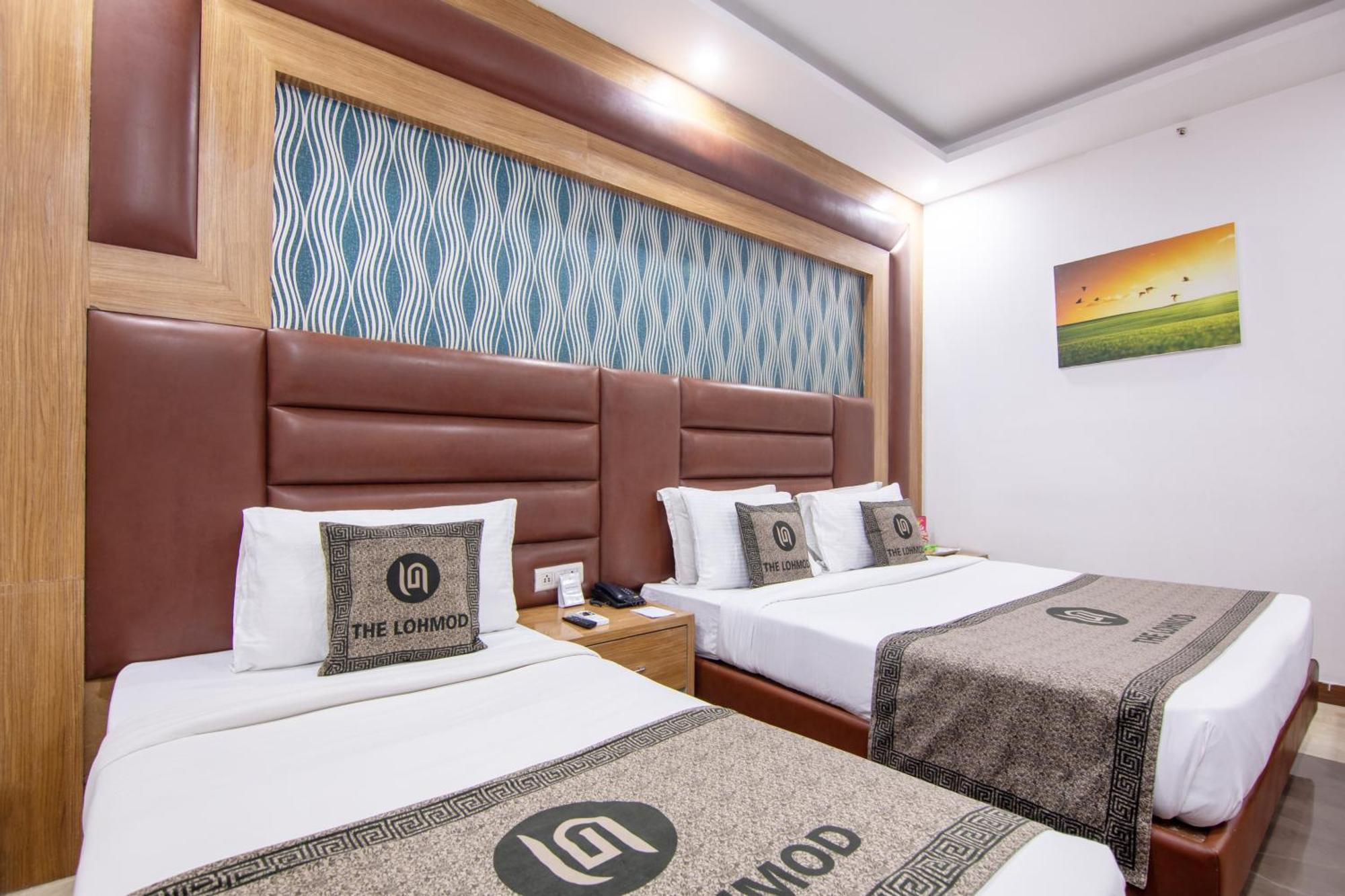 Hotel Lohmod At National Highway 8 - Free Airport Transffer نيودلهي المظهر الخارجي الصورة